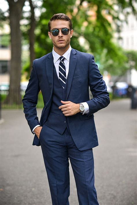 navy blue suit tie combinations.